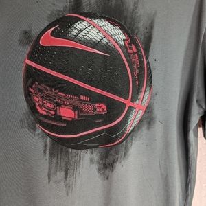 Nike T Shirt XL Basketball  Tire Tread Gray Red Destressed Short Sleeve